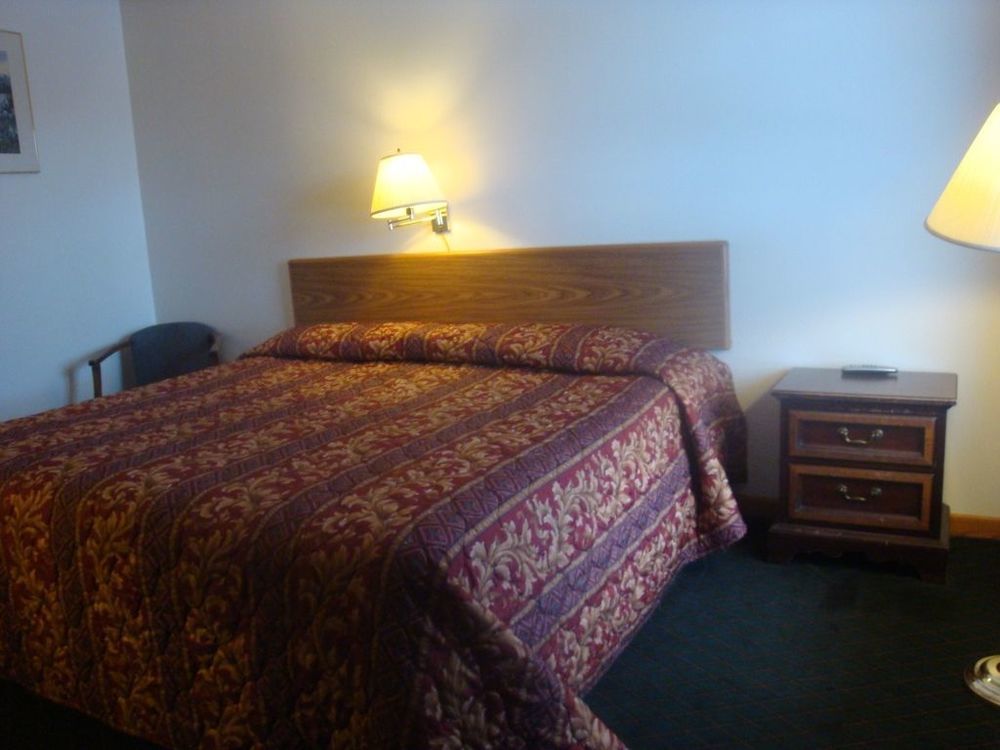Currys Motel By Oyo Saginaw Mi Rom bilde