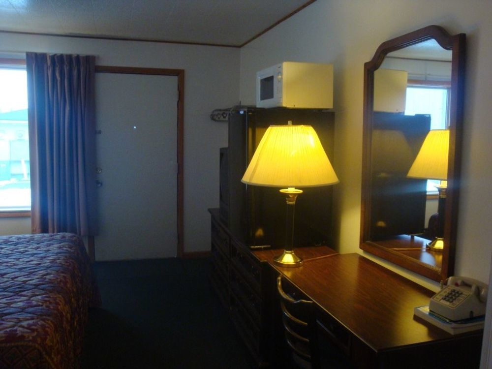 Currys Motel By Oyo Saginaw Mi Rom bilde